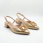Shoes_on_white_background_202607271338.jpeg